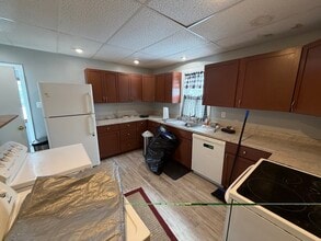 104 N Grove St in Chippewa Falls, WI - Building Photo - Building Photo