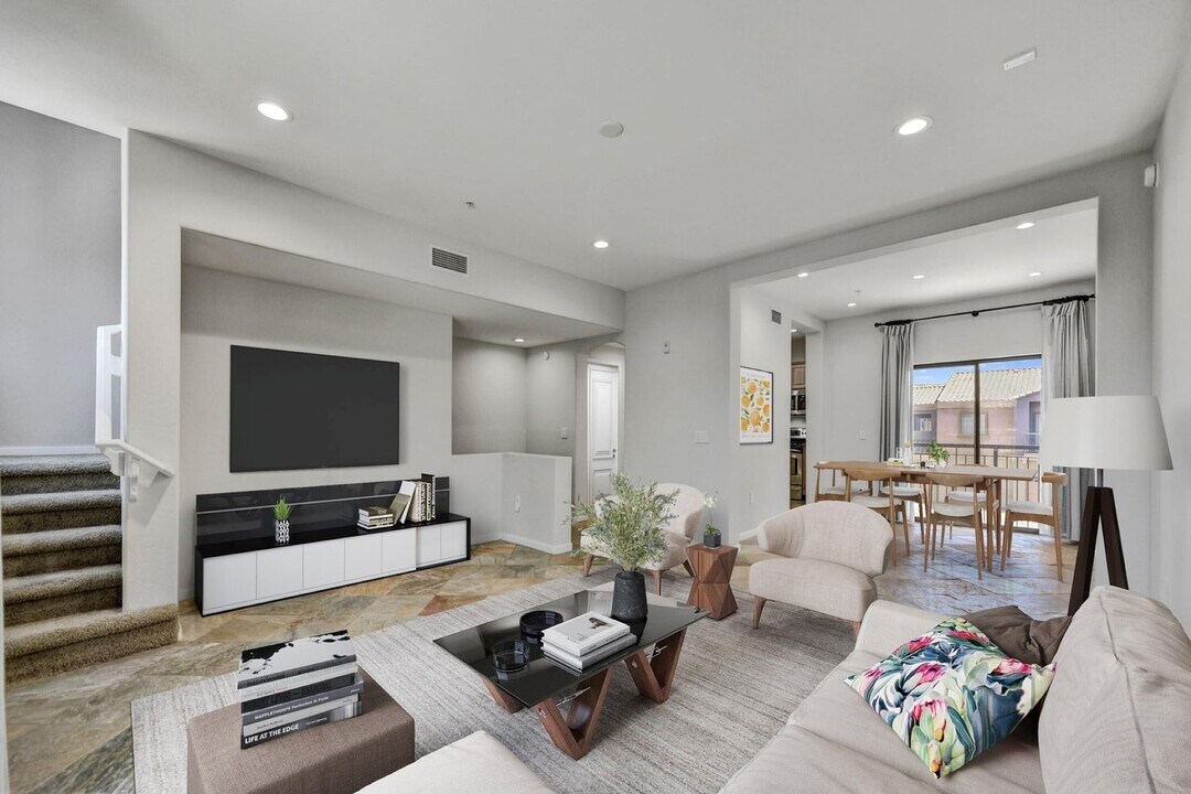 3935 E Rough Rider Rd in Phoenix, AZ - Building Photo