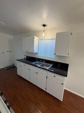 1581 Sequoia Ave in Simi Valley, CA - Building Photo - Building Photo