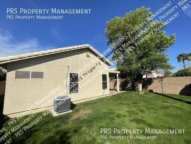 1111 W Kingbird Dr in Chandler, AZ - Building Photo - Building Photo
