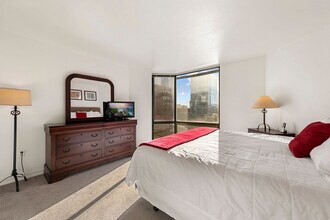 1675 Larimer St in Denver, CO - Building Photo - Building Photo