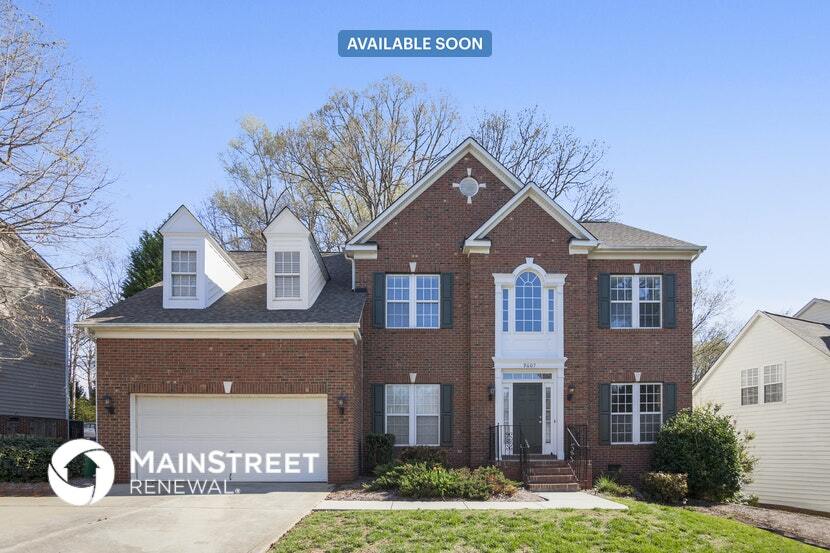 9607 Mitchell Glen Dr in Charlotte, NC - Building Photo