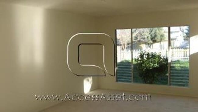 33175 Lorimer St in Lake Elsinore, CA - Building Photo - Building Photo