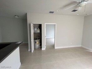 1021 Sweet Lake Cir in Clewiston, FL - Building Photo - Building Photo