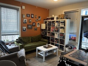 244 Selby St in Nanaimo, BC - Building Photo - Building Photo