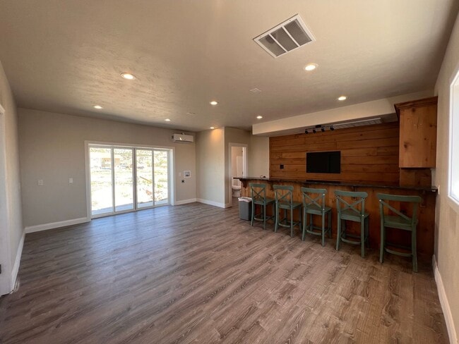 740 Uzona Ave in Hildale, UT - Building Photo - Building Photo