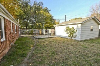 1102 E Donnell Ave in Wichita, KS - Building Photo - Building Photo
