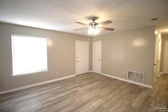 3400 Green Briar Ct in Gulf Breeze, FL - Building Photo - Building Photo