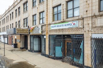 9 S Kedzie Ave in Chicago, IL - Building Photo - Building Photo