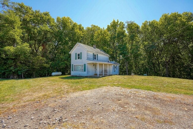 19511 Florence Chapel Pike in Circleville, OH - Building Photo - Building Photo