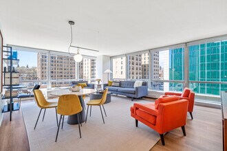 340 W Diversey Pkwy in Chicago, IL - Building Photo - Building Photo