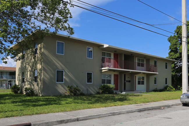 610 21st St in West Palm Beach, FL - Building Photo - Building Photo