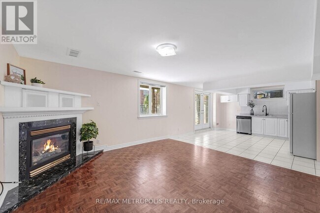 1800 Holbrook Ct in Pickering, ON - Building Photo - Building Photo