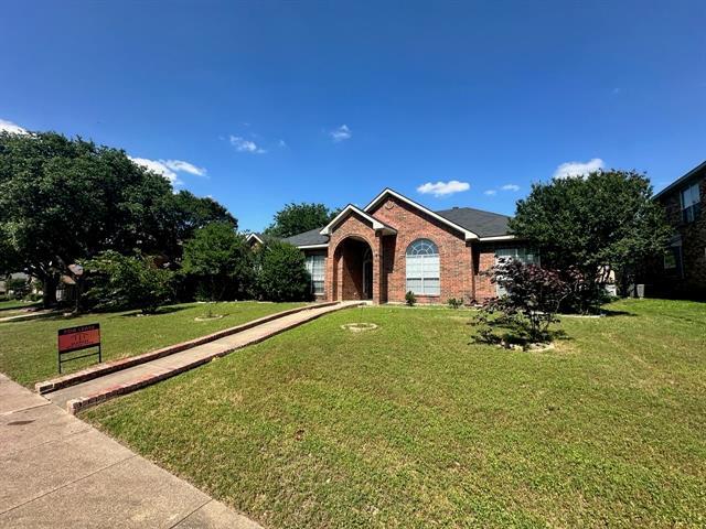 820 Claire View Dr in Desoto, TX - Building Photo - Building Photo