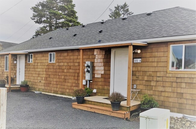 property at 910 Pacific Ave N
