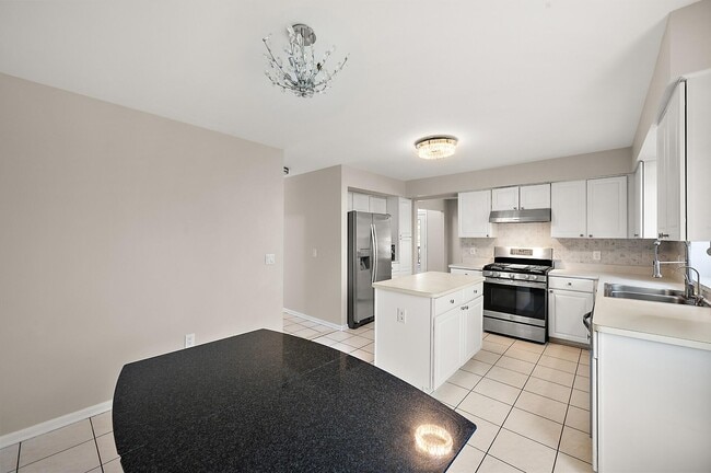 28849 Hearthstone Dr in Novi, MI - Building Photo - Building Photo