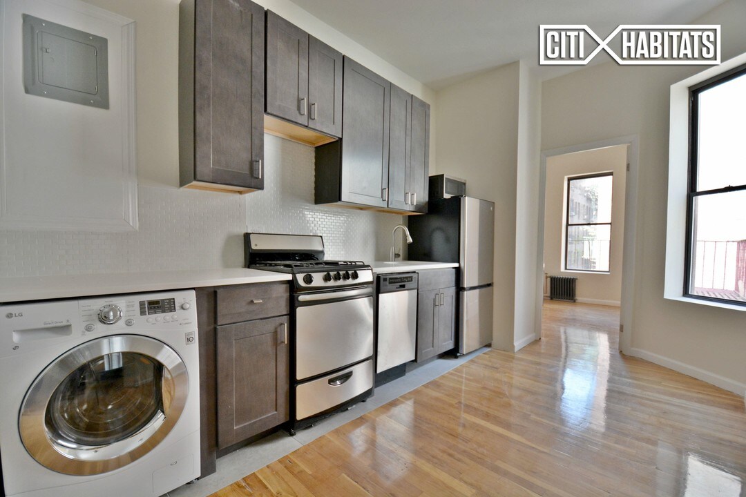 1272 Amsterdam Ave-Unit -1C in New York, NY - Foto de edificio