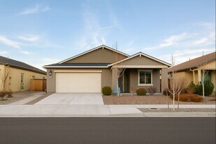 7325 Overture Dr in Reno, NV - Building Photo