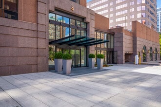 4 Martine Ave, Unit 404 in White Plains, NY - Foto de edificio - Building Photo