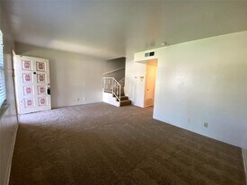 4428 Valleyfield Dr in San Antonio, TX - Building Photo