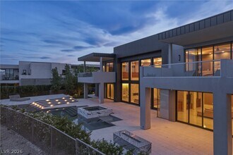 98 Sun Glow Ln in Las Vegas, NV - Building Photo - Building Photo