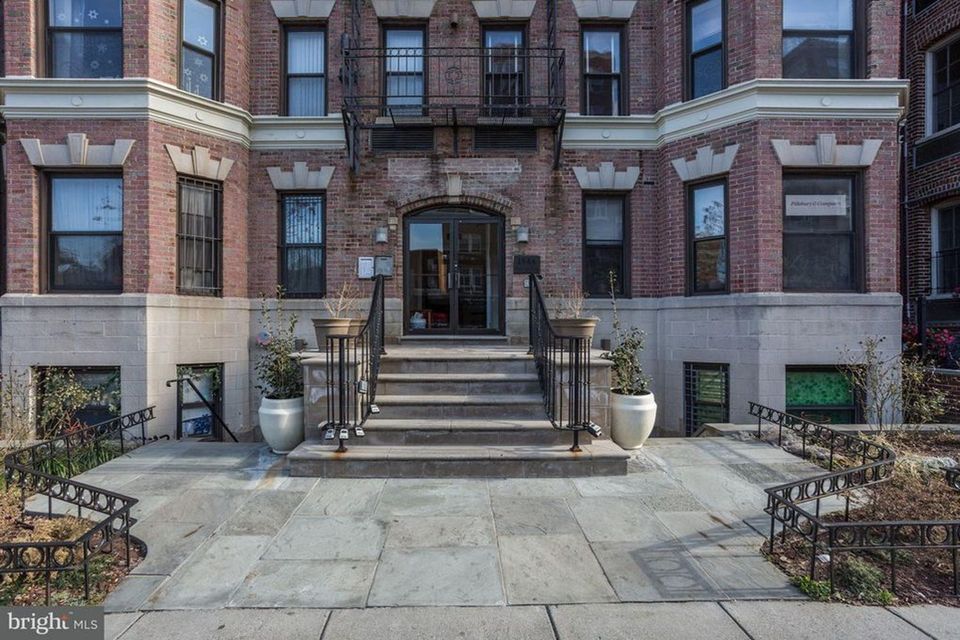 1844 Columbia Road NW in Washington, DC - Building Photo