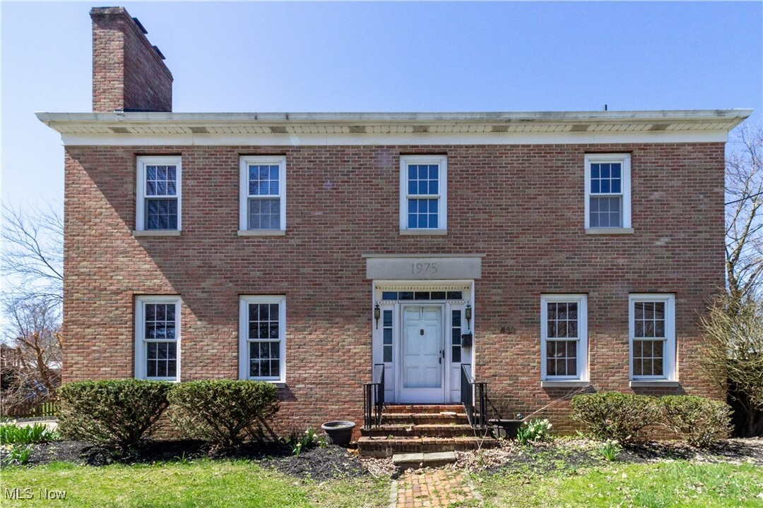 559 Wadsworth Rd in Medina, OH - Building Photo