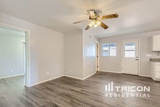 3020 W Mariposa St in Phoenix, AZ - Foto de edificio - Building Photo