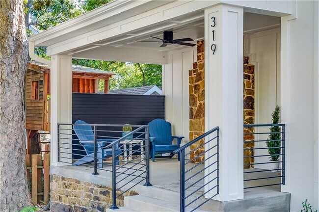 319 S College Ave in Fayetteville, AR - Building Photo - Building Photo