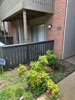 728 Hedgegrove Dr in Memphis, TN - Building Photo