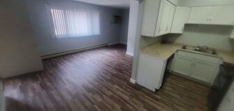 921 7th St S, Unit 3