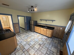 127 Church Ave, Unit 127 in Northbridge, MA - Building Photo - Building Photo