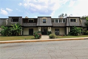 122 Rue Fontaine in Stonecrest, GA - Building Photo