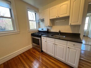 39-34 45th St in Queens, NY - Building Photo - Building Photo