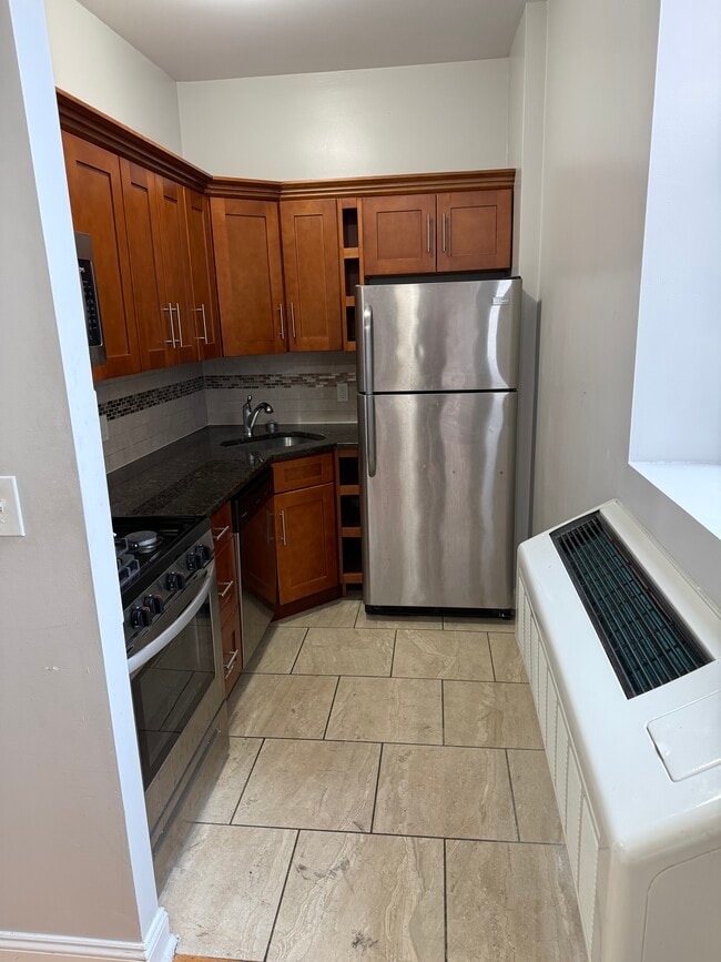 45 S Broadway, Unit 4J