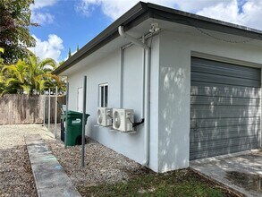 6501 SW 34th St in Miami, FL - Building Photo - Building Photo