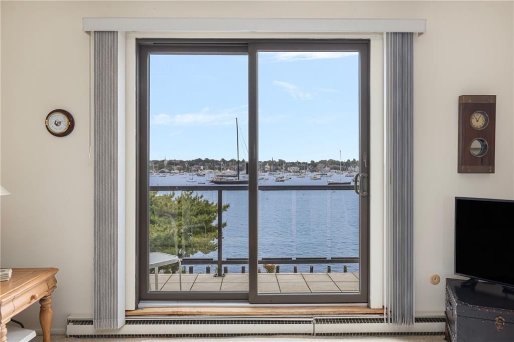 306 America in Newport, RI - Building Photo