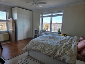 47-27 Little Neck Pkwy in Queens, NY - Foto de edificio - Building Photo