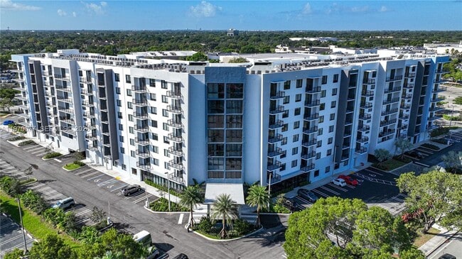 9000 Ramblewood Dr in Coral Springs, FL - Foto de edificio - Building Photo