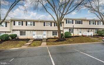 207 Village Walk in Exton, PA - Building Photo - Building Photo