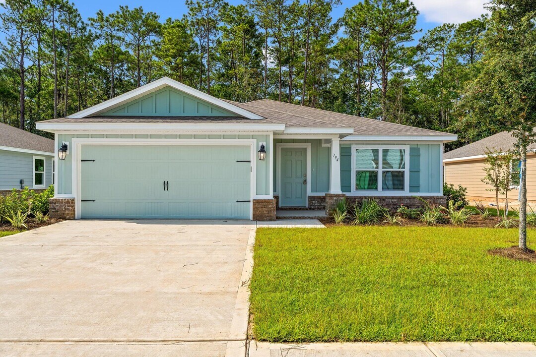 794 Riverwalk Cir in Freeport, FL - Building Photo