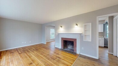 18004 North Blvd in Maple Heights, OH - Building Photo - Building Photo