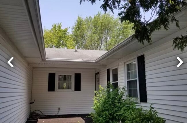 1171 Twisted Oak Ln in Buffalo Grove, IL - Building Photo - Building Photo