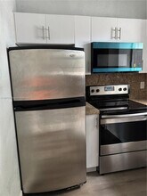 555 NW 100th Terrace in Miami, FL - Building Photo - Building Photo