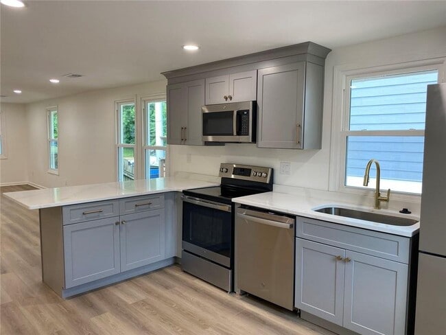 3426 Harrison Rd in East Point, GA - Building Photo - Building Photo