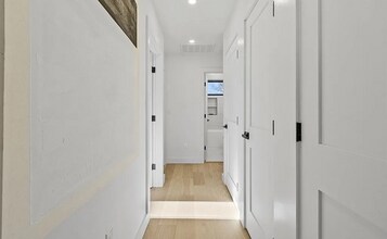 145 5th St, Unit 131-4 in Cambridge, MA - Foto de edificio - Building Photo