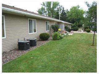 730 N Broadway St in Stanley, WI - Foto de edificio - Building Photo