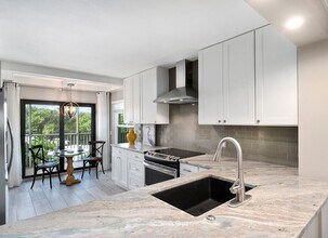 8840 S Sea Oaks Way in Vero Beach, FL - Building Photo - Building Photo
