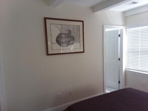 34 Nassau Rd in Hampton Bays, NY - Building Photo - Building Photo