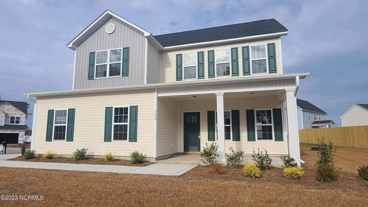 182 Moonstone Ct Photo